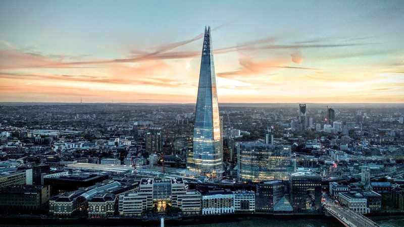 Picture of the Shard building in London at sunset
